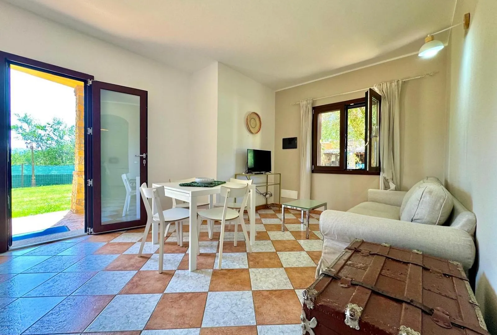 Villa With Pool Cardedu