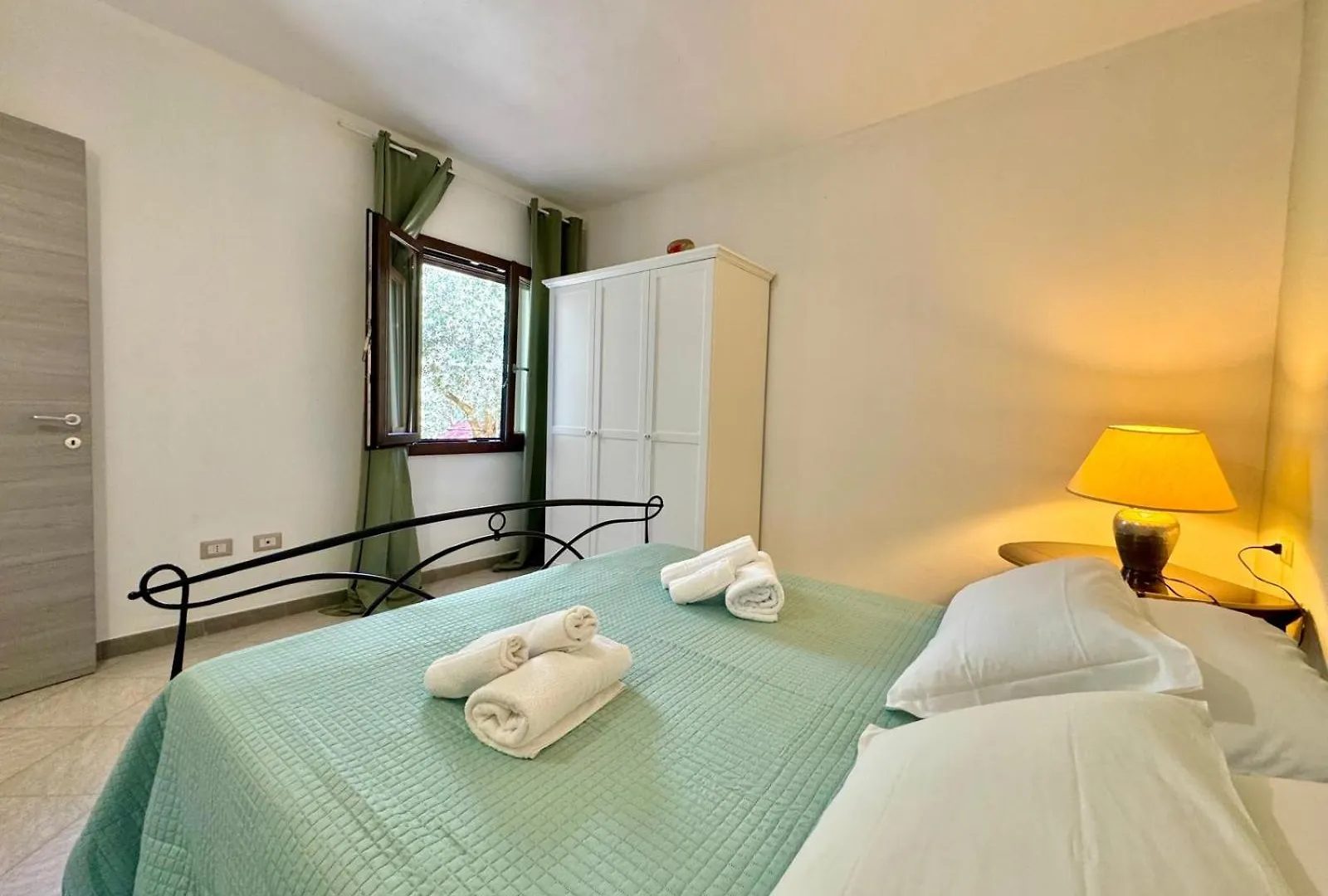 Villa With Pool Cardedu