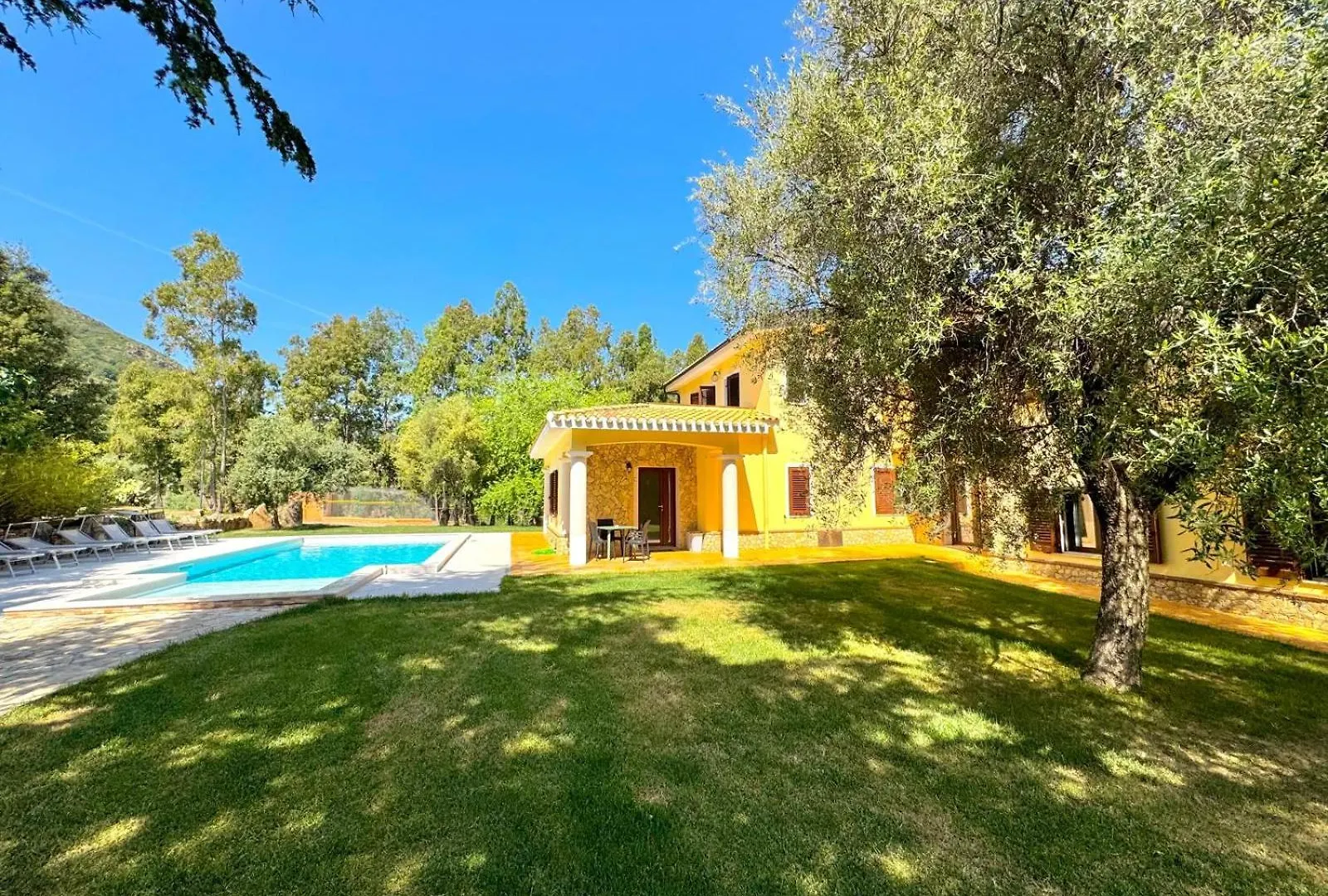 Villa With Pool Cardedu 0*,  Italia